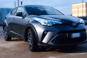 Toyota C-HR 1.8 Hybrid 122 CV Automatic – 52.000 k