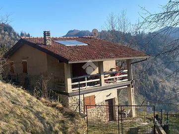 CASA INDIPENDENTE A MARONE