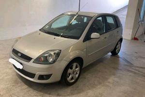 Ford Fiesta 1.4 TDCI IN ARRIVO 96.000KM PARI AL NU