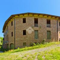 CASA SEMINDIPENDENTE A MARENTINO