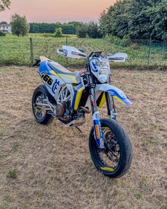 Husqvarna 701 Supermoto - 2017 Evo 1 - Patente A3