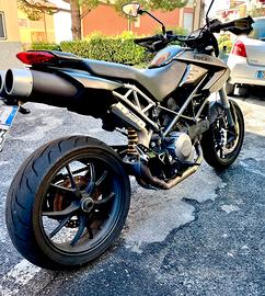 Hypermotard 796