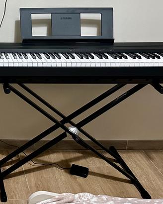 Pianoforte Yamaha P-45B