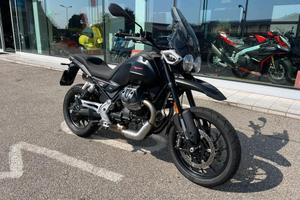 Moto Guzzi V85 Strada