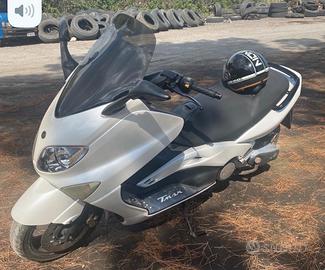 Yamaha T-Max