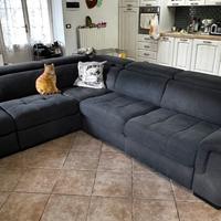 Divano letto angolare con poggiatesta reclinabili