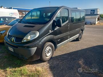 SI PROPONE VAN 9 POSTI RENAULT TRAFFIC