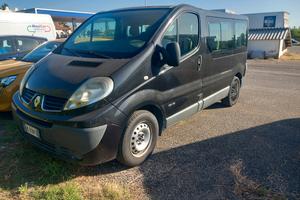 SI PROPONE VAN 9 POSTI RENAULT TRAFFIC