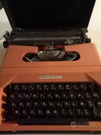 macchina da scrivere Olivetti Antares compact 23 c