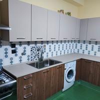 cucina componibile + tavolo e sedie