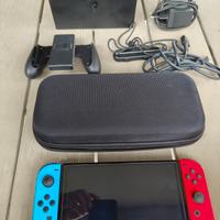 Nintendo Switch modello OLED 