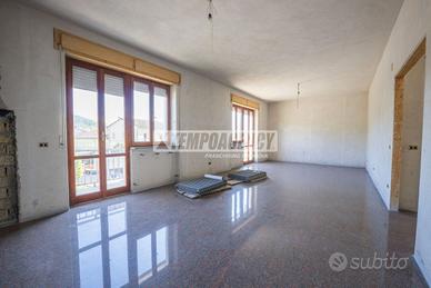 Quadrilocale con garage e soffitta da ultimare a P