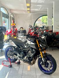 YAMAHA MT-09 SP 2020 FULL SCARICO LEOVINCE FINANZI