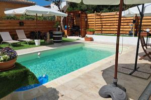 Esclusiva struttura Luxury con PISCINA PRIVATA