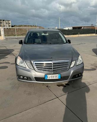Mercedes-benz E 250 CDI BlueEFFICIENCY AMG Avantga