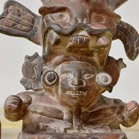 Statua vintage in terracotta civiltà Zapateca