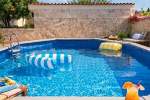 Elegante appartamento in villa al mare