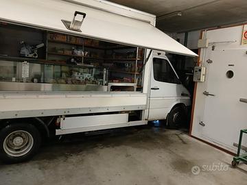 Mercedes sprinter