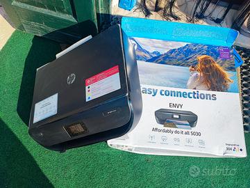 Hp Stampante multifunzione con scatola e cartucce