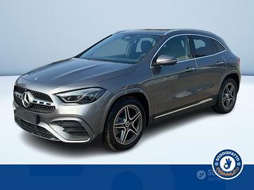 Mercedes-Benz GLA 180 Automatic AMG Line Adva...