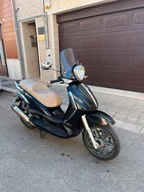 Piaggio Beverly 300 tourer 2009