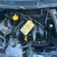 RENAULT NEW TWINGO motore usato D7FA8