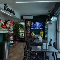 Bar Gastronomia con laboratorio attrezzato