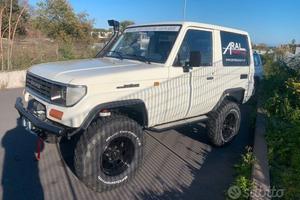 Toyota Land Cruiser Cinesino