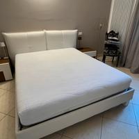 Letto matrimoniale in ecopelle