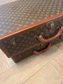 Coppia di valigie LOUIS VUITTON BISTEN