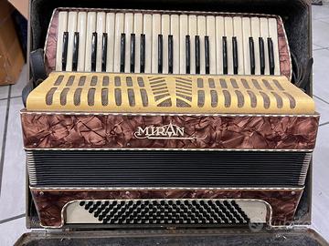 Fisarmonica MIRAN completa di custodia  VINTAGE