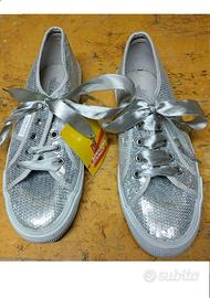 Scarpe da tennis NUOVE di paillettes n.40
