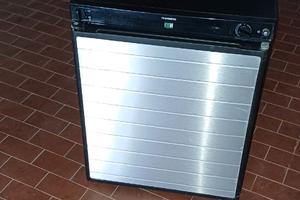 Frigorifero trivalente