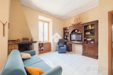 3 LOCALI A ROMA