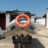 Gommone motore e carrello