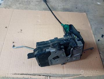 Serratura Opel Astra H 04-12 anteriore posteriore