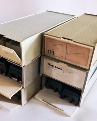 SEI CONTENITORI PER 12 CARRELLI DIAPOSITIVE