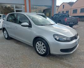 Volkswagen Golf 1.6 TDI DPF 5p. 12M.GARANZIA
