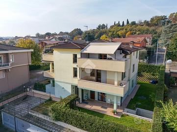 4 LOCALI A DESENZANO DEL GARDA