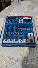 Mixer professionale
