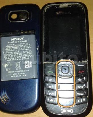 Nokia 2600 cell e batteria utile per ricambi