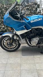 Moto SUZUKI GSX 400 FWS Buone condizioni