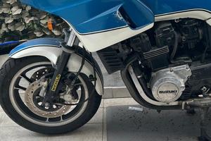 Moto SUZUKI GSX 400 FWS Buone condizioni