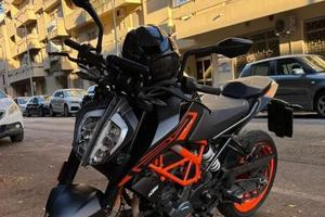 KTM Duke 125 2024 A1