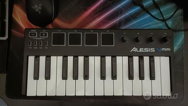 Alesis  v mini