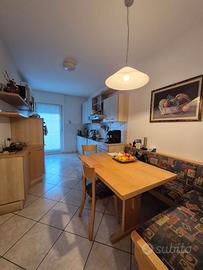 Trilocale ampio in via Claudia Augusta