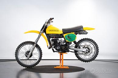 Suzuki RM 250 cross