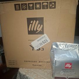 macchina caffe illy