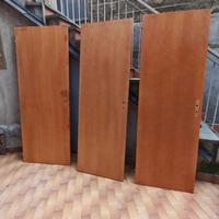 Porte complete di maniglie