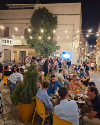GESTIONE/VENDITA Pub, bar, cocktail bar a Mesagne
